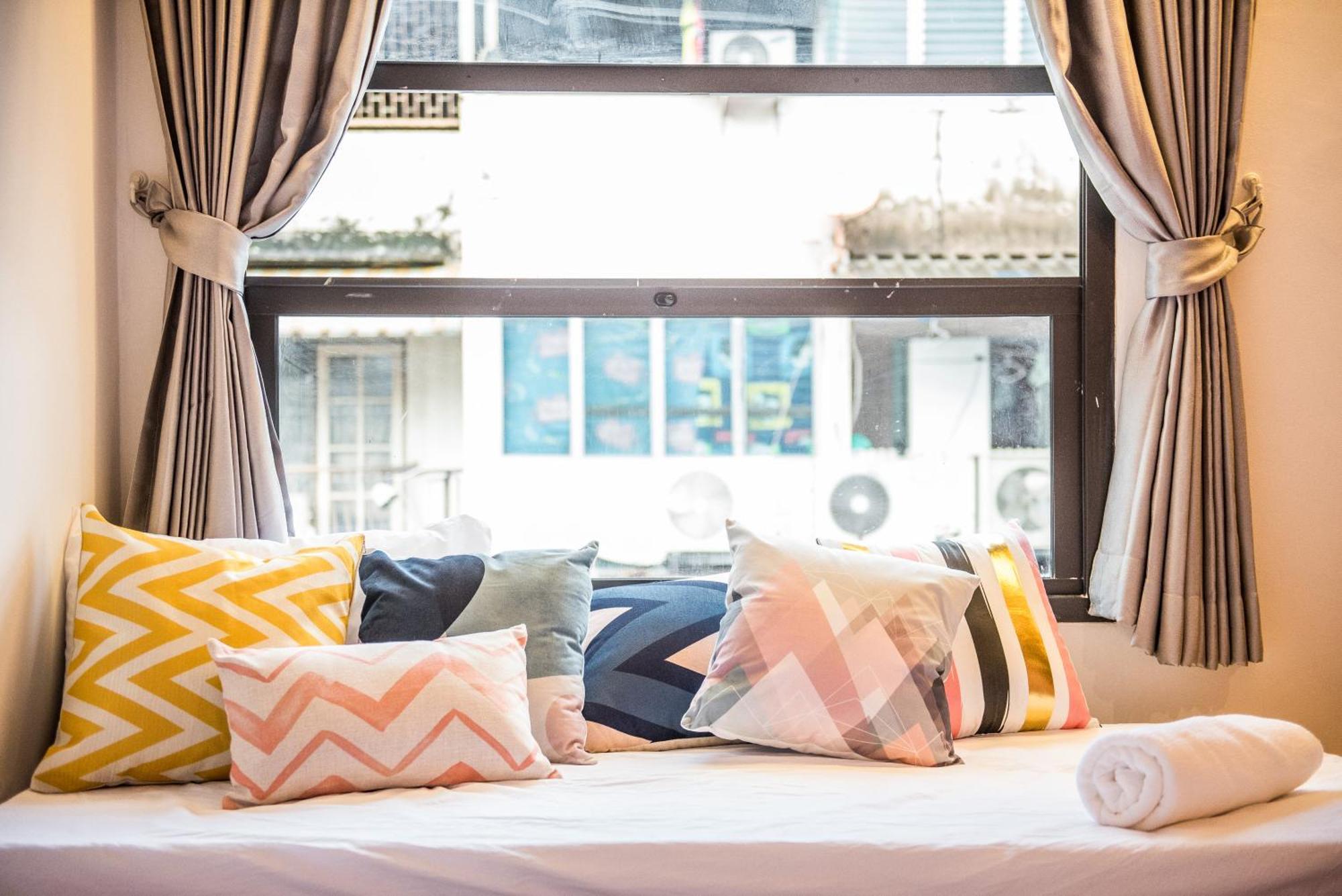 Nimit Boutique Hotel Bangkok Esterno foto