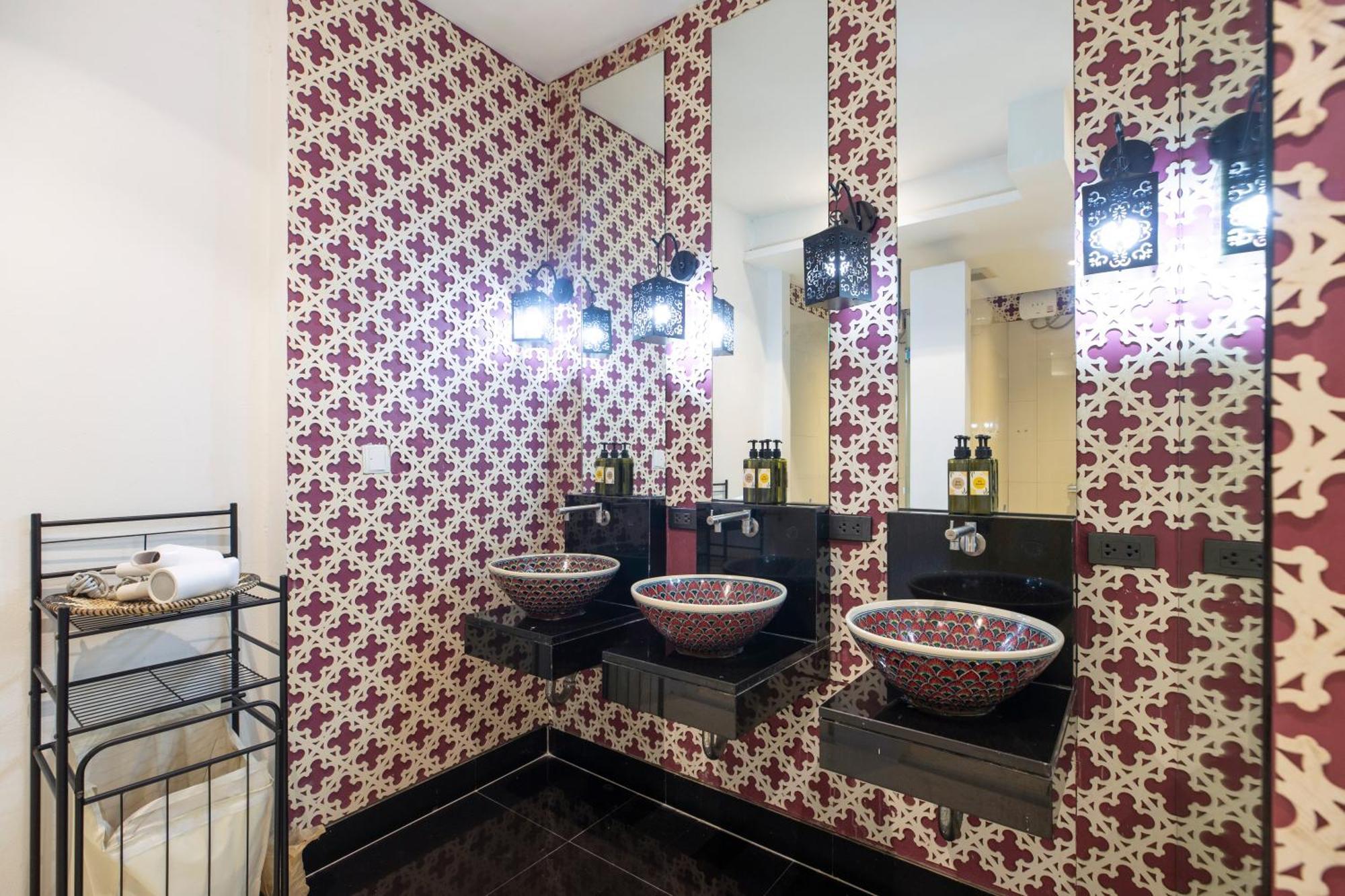 Nimit Boutique Hotel Bangkok Esterno foto